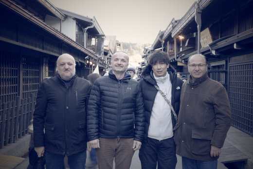 飛騨高山の古い町並みで